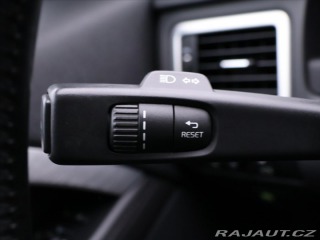 Volvo V70 2,4 D5 158 kW Summum 2013