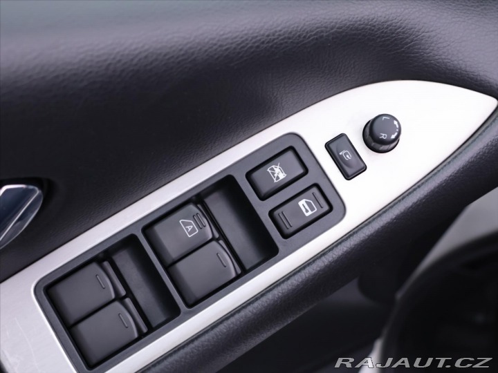 Nissan Murano 3,5 V6 188kW Aut. CZ Serv 2009