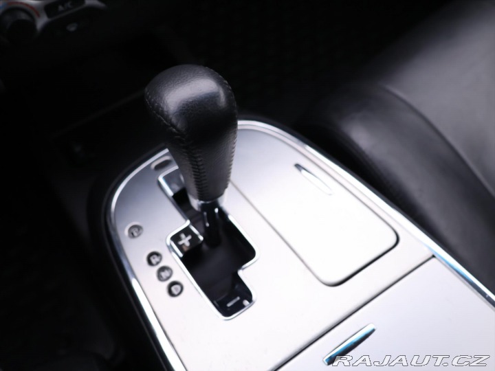 Nissan Murano 3,5 V6 188kW Aut. CZ Serv 2009