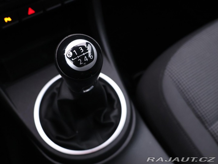 Volkswagen Beetle 1,2 TSI 77kW Design Serv. 2012