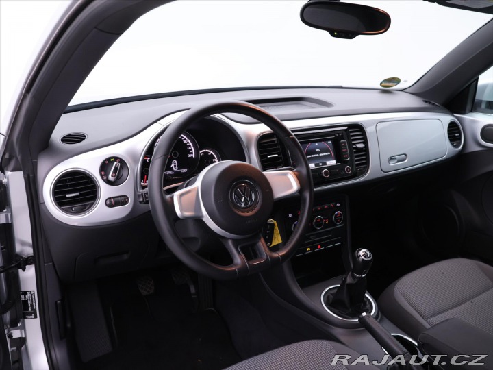 Volkswagen Beetle 1,2 TSI 77kW Design Serv. 2012