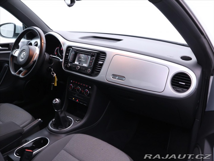 Volkswagen Beetle 1,2 TSI 77kW Design Serv. 2012