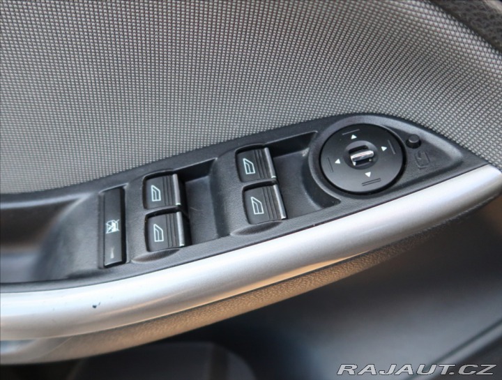 Ford Focus 1,6 TDCI 85KW KLIMA 2011