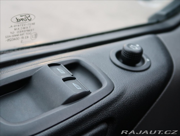 Ford Transit Custom 2,0 TDCi ČR 1 MAJITEL 2023