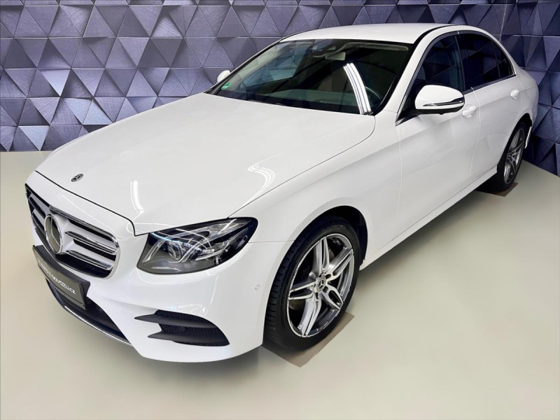 Mercedes-Benz E 220d 4MATIC 9G-TRONIC AMG