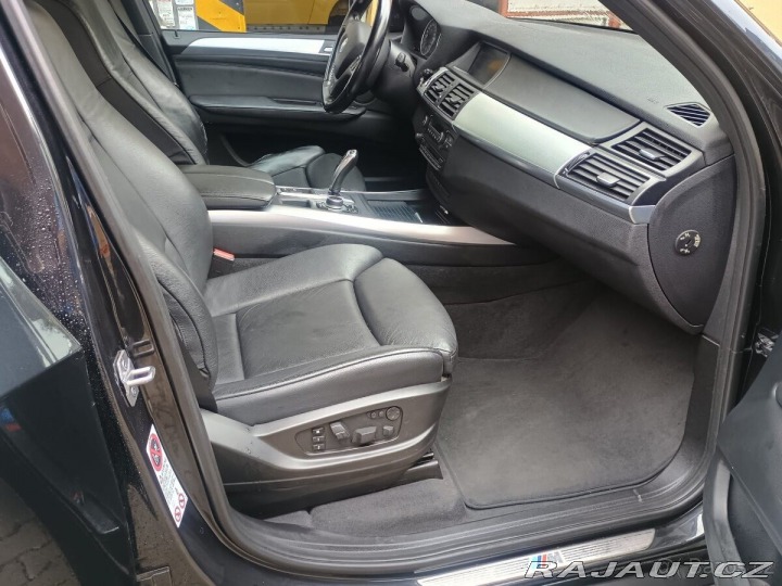 BMW X5 40d s vadným motorem 1800