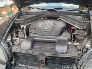 BMW X5 40d s vadným motorem 1800