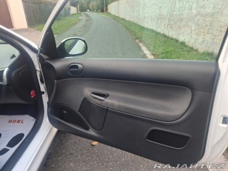 Peugeot 206 1,4   +, 1,4l , 2010 2010