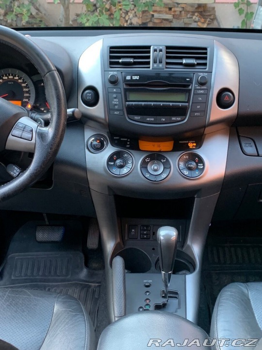 Toyota RAV4 2,2   D-CAT 4x4 2009