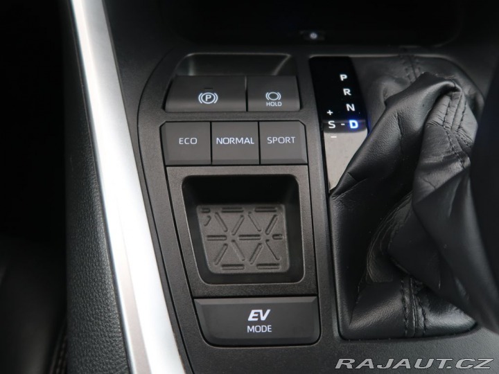 Toyota RAV4 2.5Hybrid,CZ,1Maj,Executi 2024