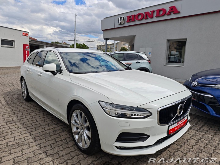 Volvo V90 2.0 D4 FWD Momentum 140kW 2019