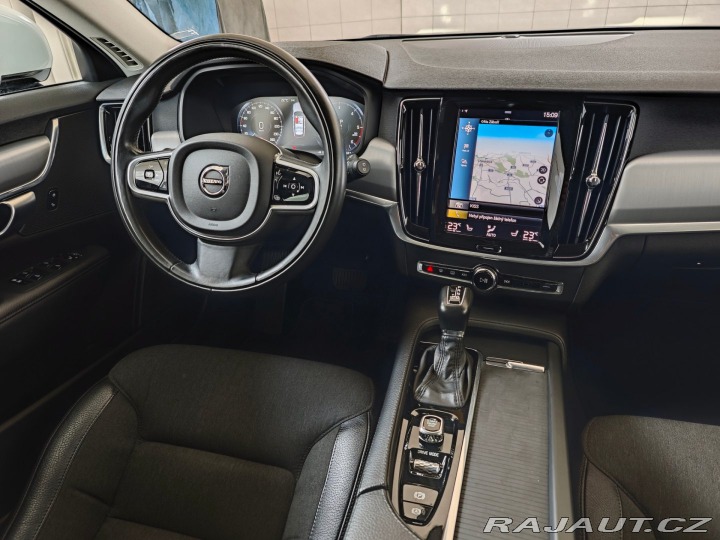 Volvo V90 2.0 D4 FWD Momentum 140kW 2019