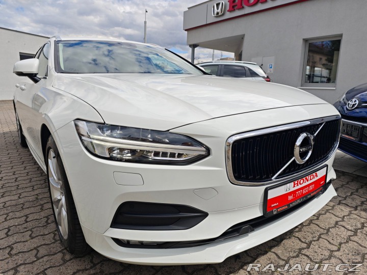 Volvo V90 2.0 D4 FWD Momentum 140kW 2019