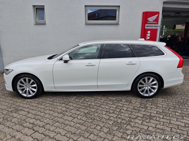 Volvo V90 2.0 D4 FWD Momentum 140kW 2019