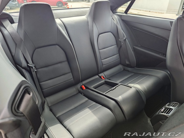 Mercedes-Benz E E 350CDi Coupe Elegance A 2011