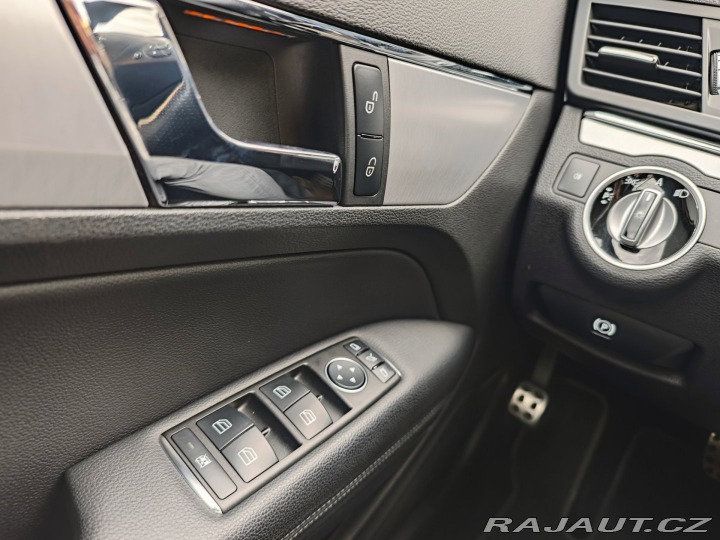 Mercedes-Benz E E 350CDi Coupe Elegance A 2011