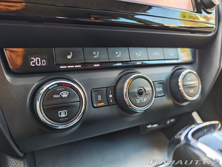 Škoda Octavia 1.4 TSi Elegance NAVI DSG 2014