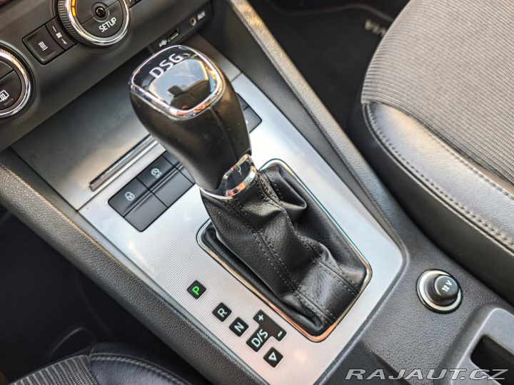 Škoda Octavia 1.4 TSi Elegance NAVI DSG 2014