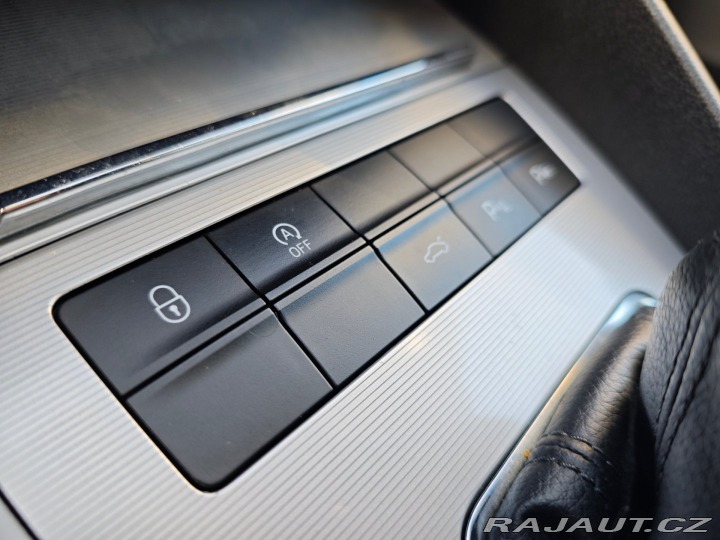 Škoda Octavia 1.4 TSi Elegance NAVI DSG 2014