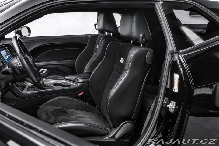 Dodge Challenger 6,4 R/T 492PS 1800