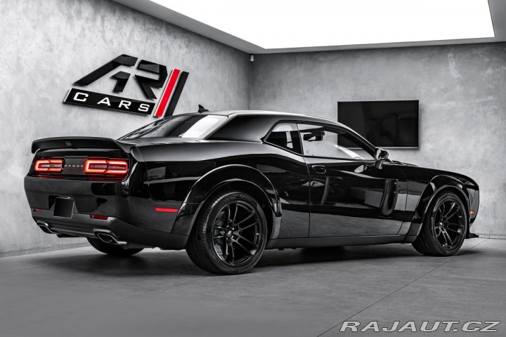 Dodge Challenger 6,4 R/T 492PS 1800
