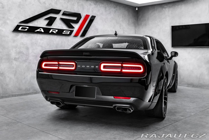 Dodge Challenger 6,4 R/T 492PS 1800