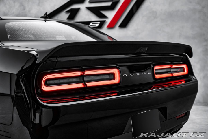 Dodge Challenger 6,4 R/T 492PS 1800