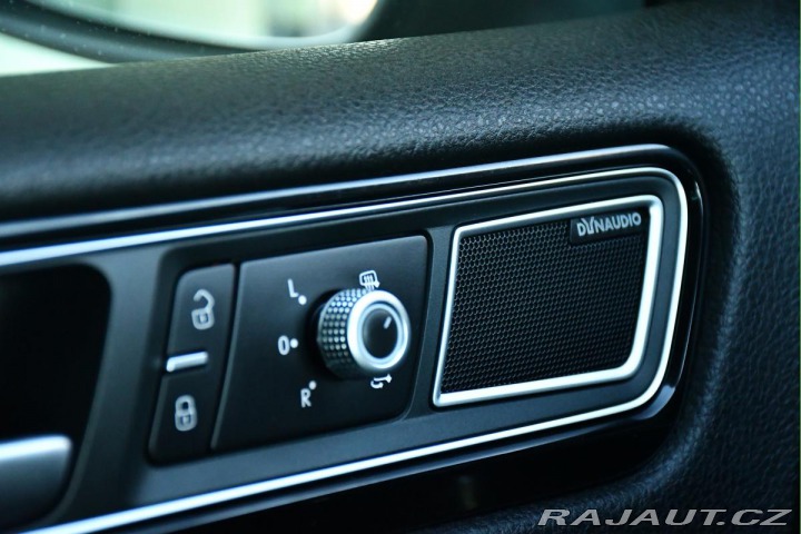 Volkswagen Touareg 3.0TDi V6 R-LINE 4M ACC T 2015