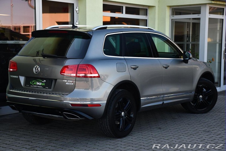 Volkswagen Touareg 3.0TDi V6 R-LINE 4M ACC T 2015