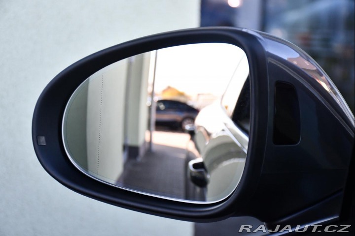 Volkswagen Touareg 3.0TDi V6 R-LINE 4M ACC T 2015