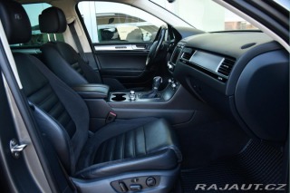 Volkswagen Touareg 3.0TDi V6 R-LINE 4M ACC T 2015