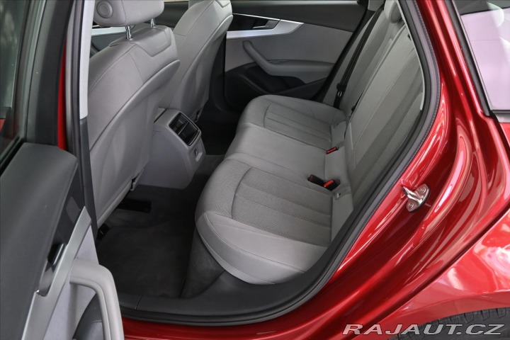 Audi A4 2,0 TDI 110 kW NAVIGACE Z 2018