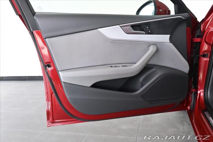 Audi A4 2,0 TDI 110 kW NAVIGACE Z 2018