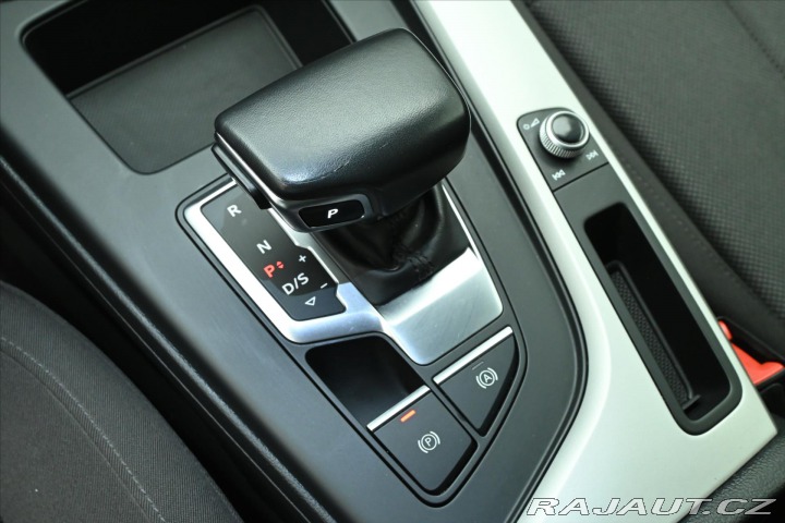 Audi A4 2,0 TDI 120 kW S Tronic A 2022