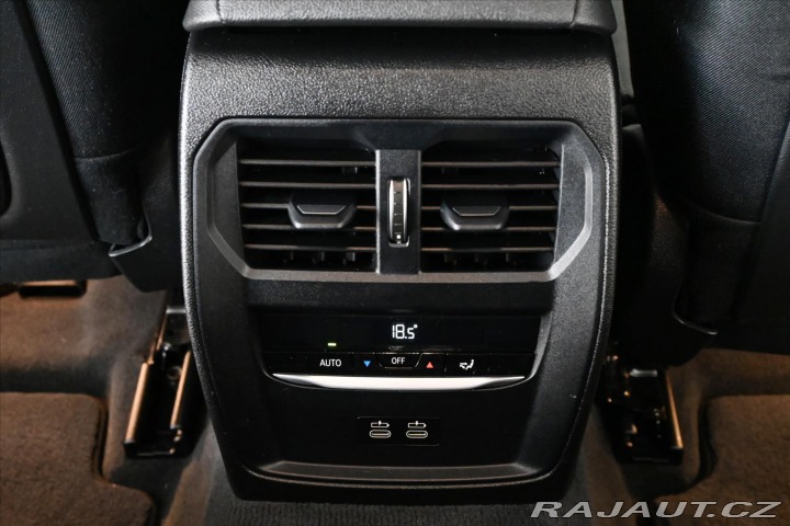 BMW 3 320d 140 kW STEPTRONIC Zá 2020