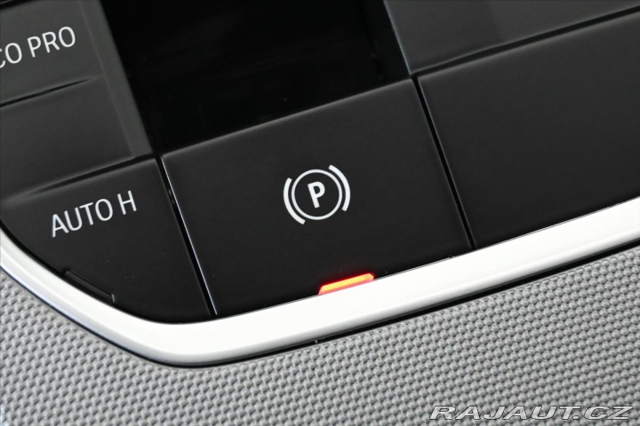 BMW 3 320d 140 kW STEPTRONIC Zá 2020