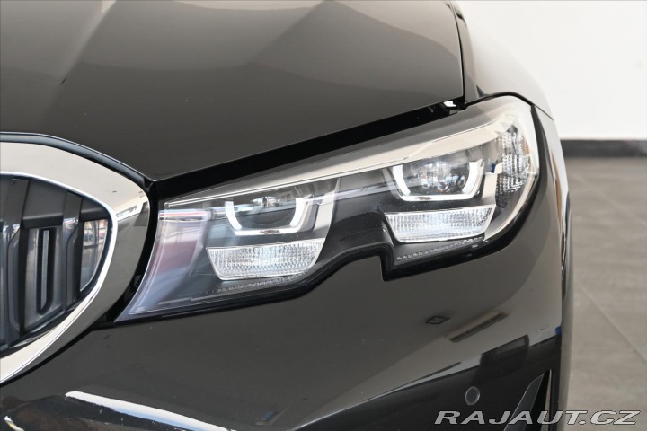 BMW 3 320d 140 kW STEPTRONIC Zá 2020