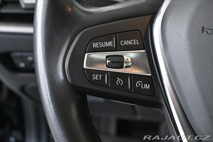 BMW 3 320d 140kW STEPTRONIC Zár 2020