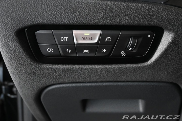 BMW 3 320d 140kW STEPTRONIC Zár 2020