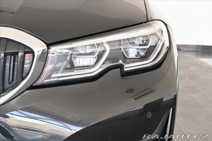 BMW 3 320d 140kW STEPTRONIC Zár 2020