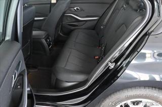 BMW 3 320d 140kW STEPTRONIC Zár 2020