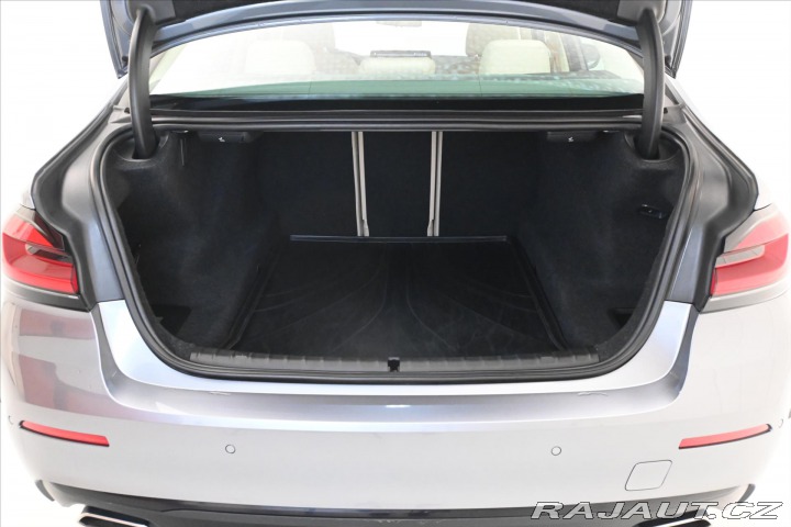 BMW 5 3,0 530d 210 kW X-Drive A 2021