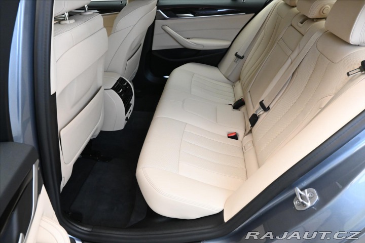 BMW 5 3,0 530d 210kW X-Drive AT 2021