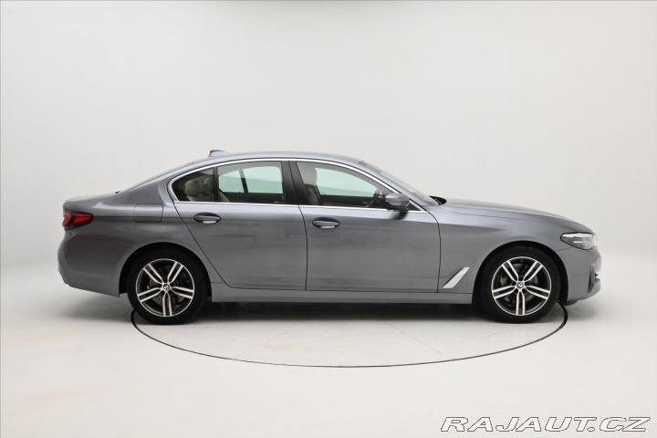 BMW 5 3,0 530d 210 kW X-Drive A 2021