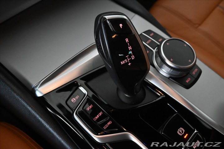 BMW 5 3,0 530d 210 kW AT xDrive 2022