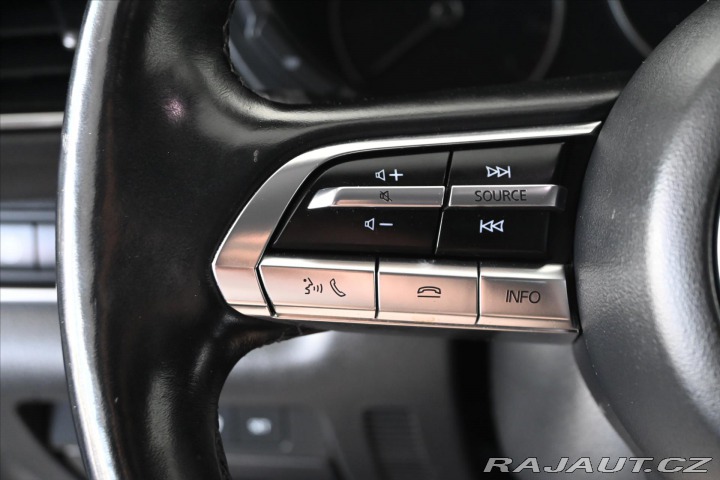 Mazda CX-30 2,0 Skyactiv-X 132kW *Lux 2020