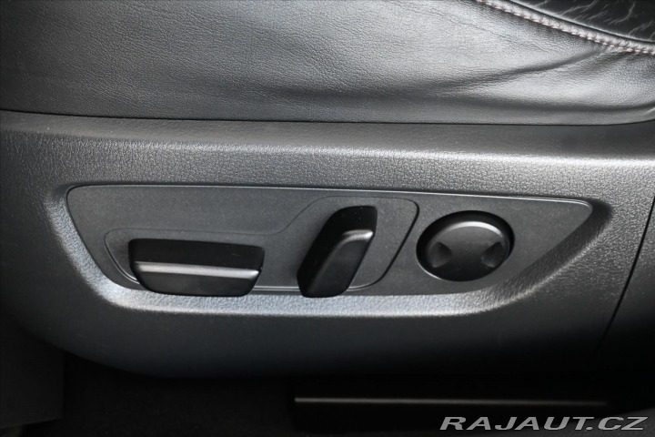 Mazda CX-30 2,0 Skyactiv-X 132 kW Lux 2020