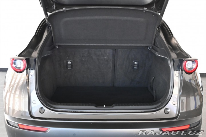 Mazda CX-30 2,0 Skyactiv-X 132kW *Lux 2020