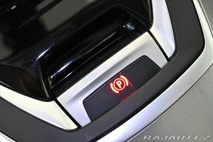 Peugeot 308 1,5 BlueHDi 96 kW Allure 2020