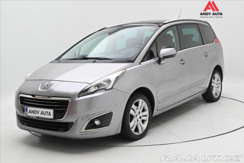 Peugeot 5008 1,6 HDi 84 kW 7/míst PANO